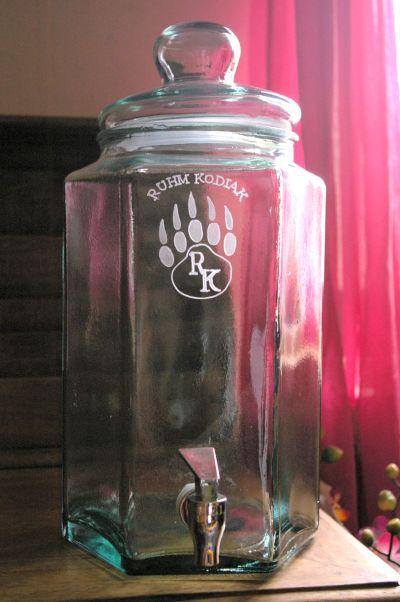 Bonbonne gravee pour rhum arrange de chez ruhm kodiak 2